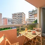 Дом отдыха Les Jardins Du Cap - Bord De - Piscine - Clim *