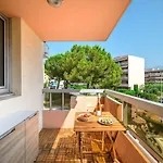 Дом отдыха Les Jardins Du Cap - Bord De - Piscine - Clim *