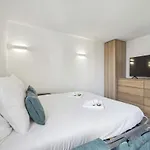 Дом отдыха Les Jardins Du Cap - Bord De - Piscine - Clim *